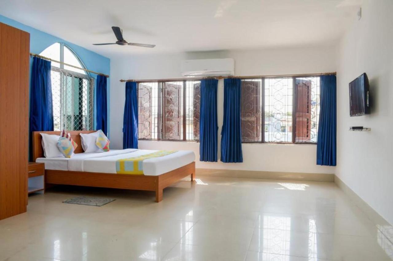 Goroomgo Elite Near Shri Shiridi Sai Mandir - Prime Location With Spacious - Best In Bhubaneswar